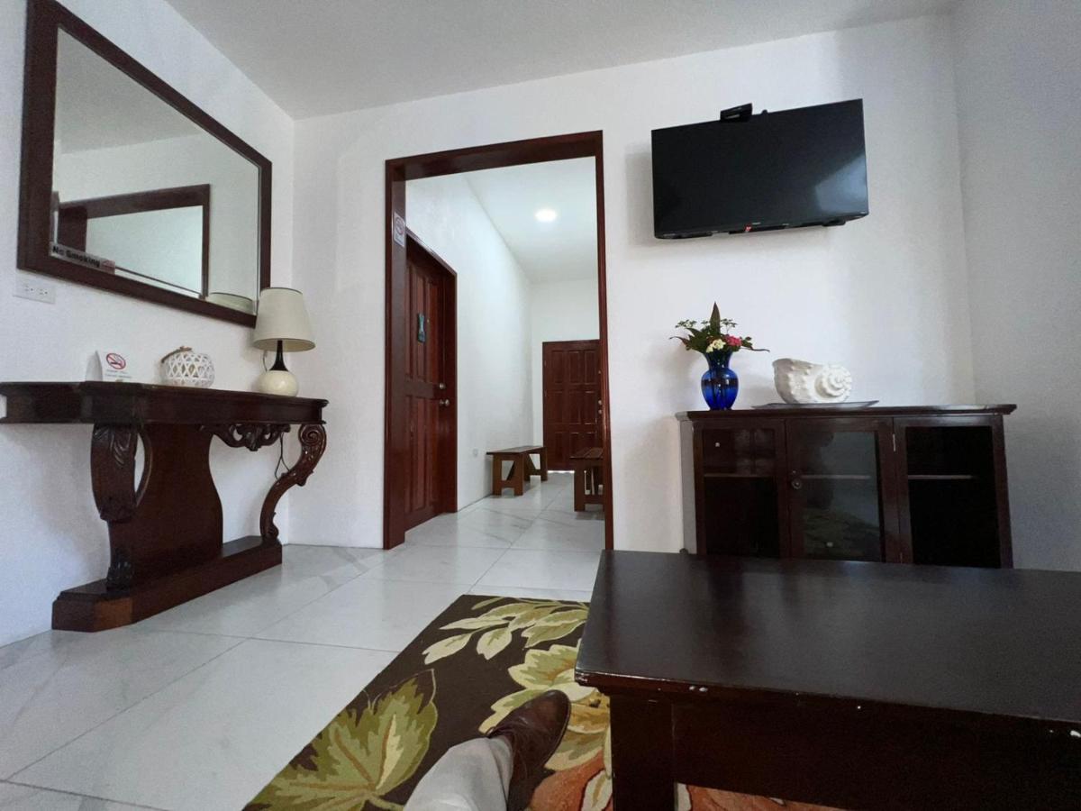 One South Place Hotel Belize City Exterior photo